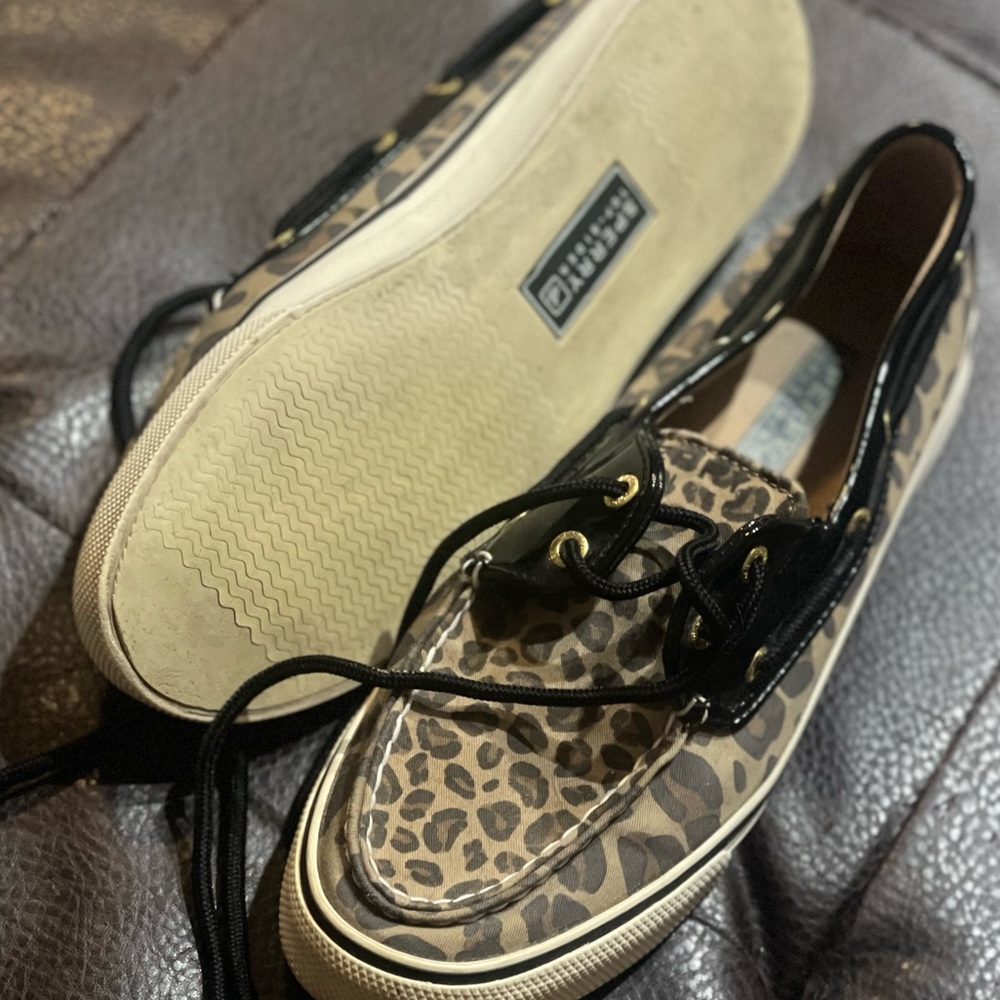 Leopard Sperry’s - Picture 4 of 7